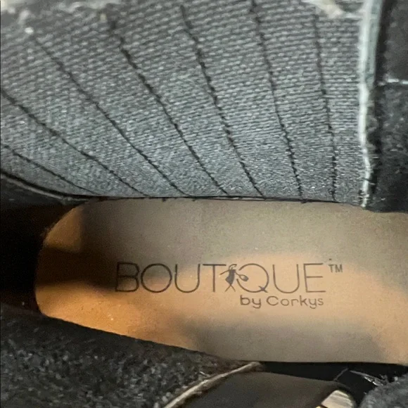 Corky's Charming Cow Print Boots SZ 10 - Picture 9 of 10